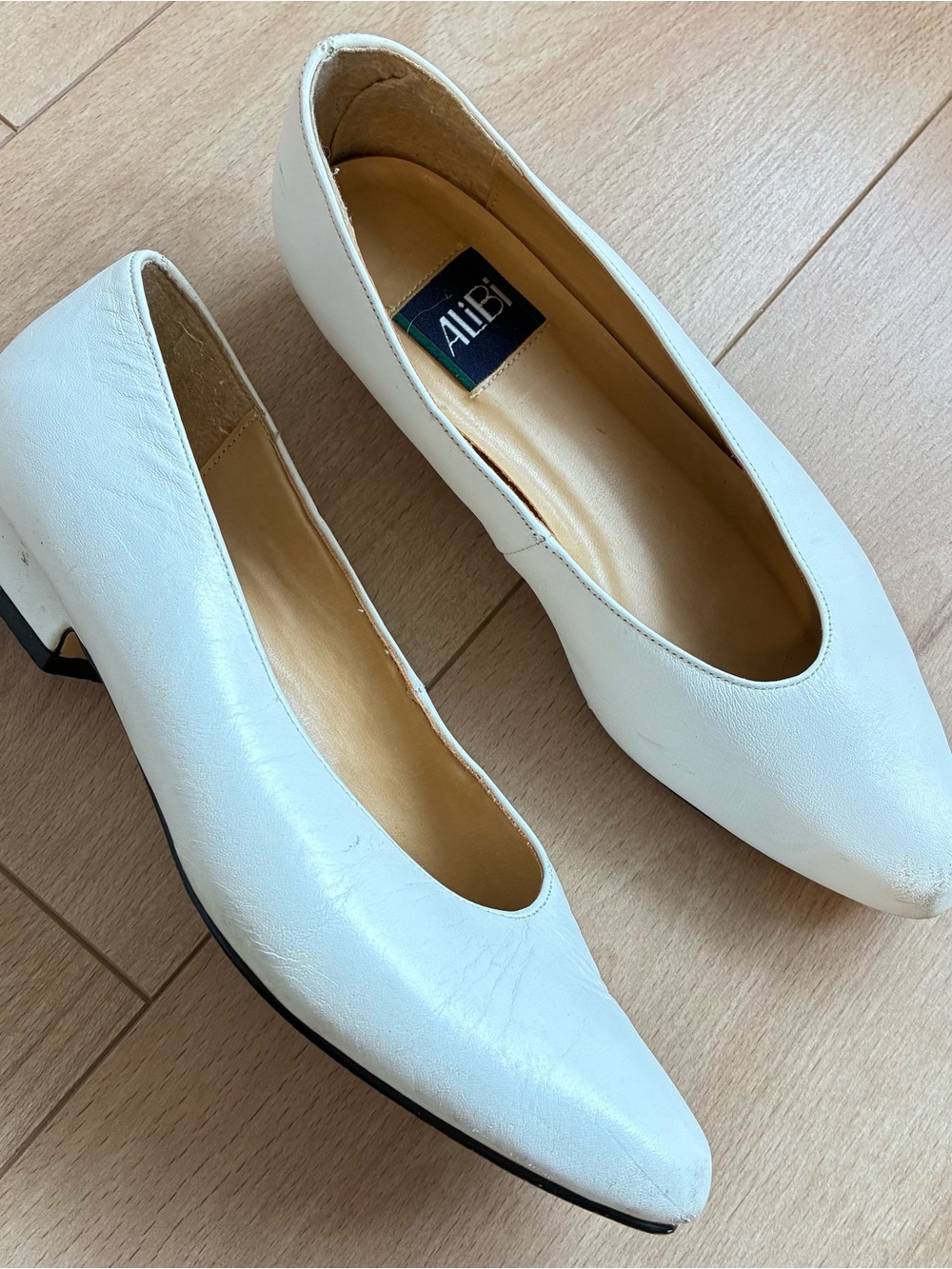 Vintage white leather ballet flats